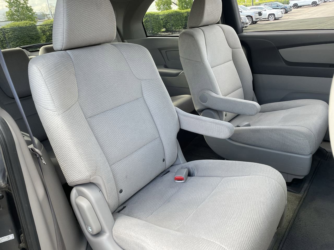 Thumbnail: 2012 Honda Odyssey - 15