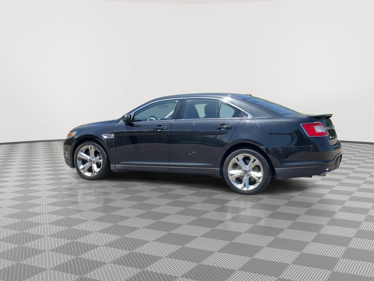 Thumbnail: 2011 Ford Taurus - 6