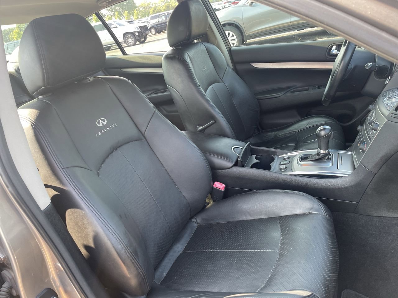Thumbnail: 2012 INFINITI G37 - 14