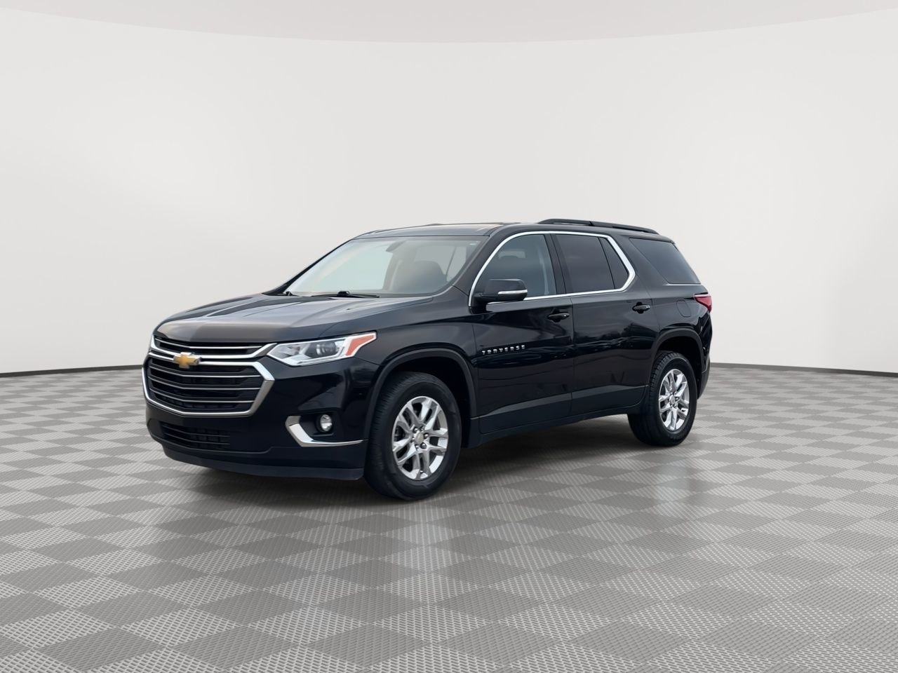 Thumbnail: 2021 Chevrolet Traverse - 4