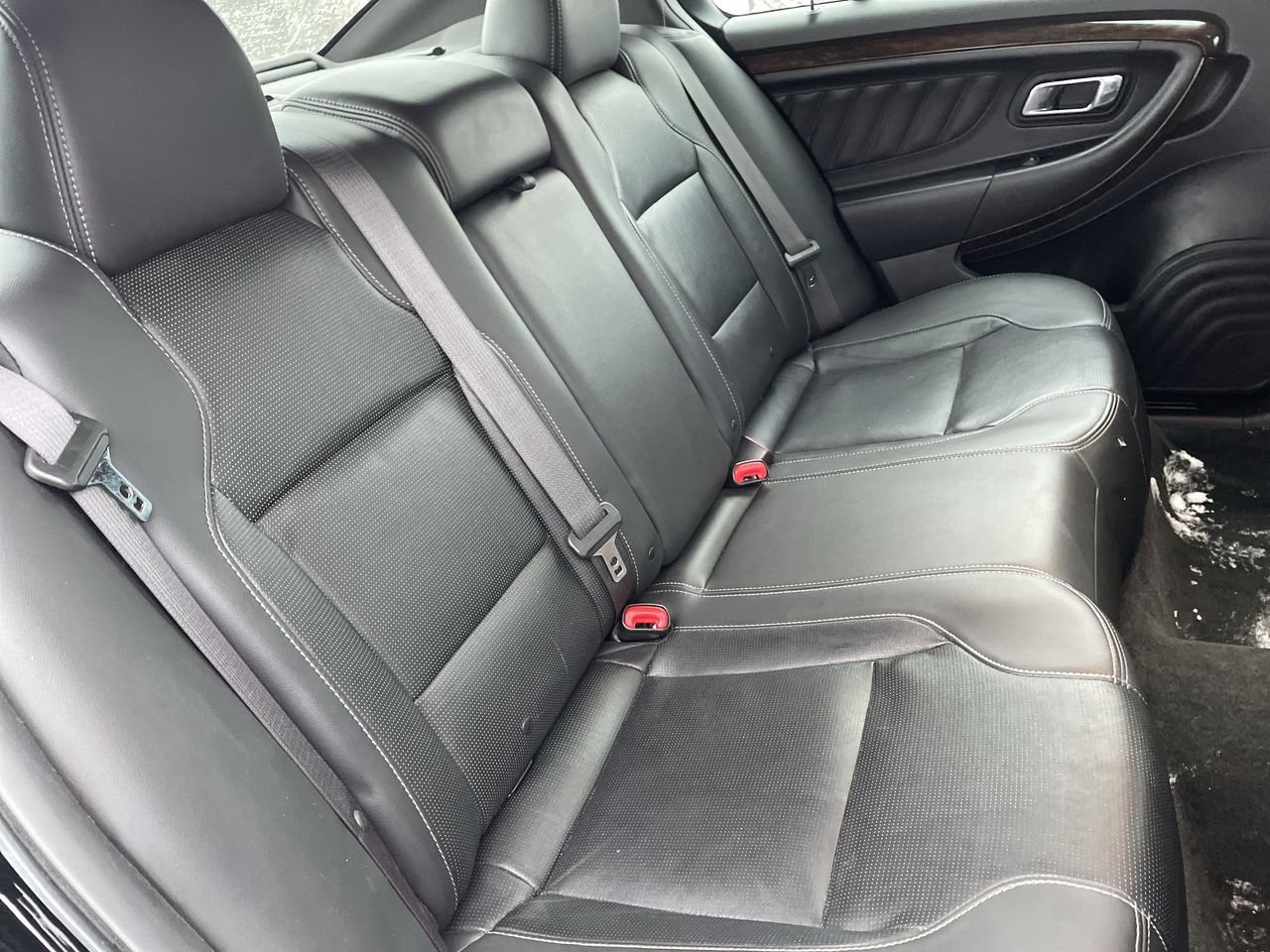 Thumbnail: 2017 Ford Taurus - 15