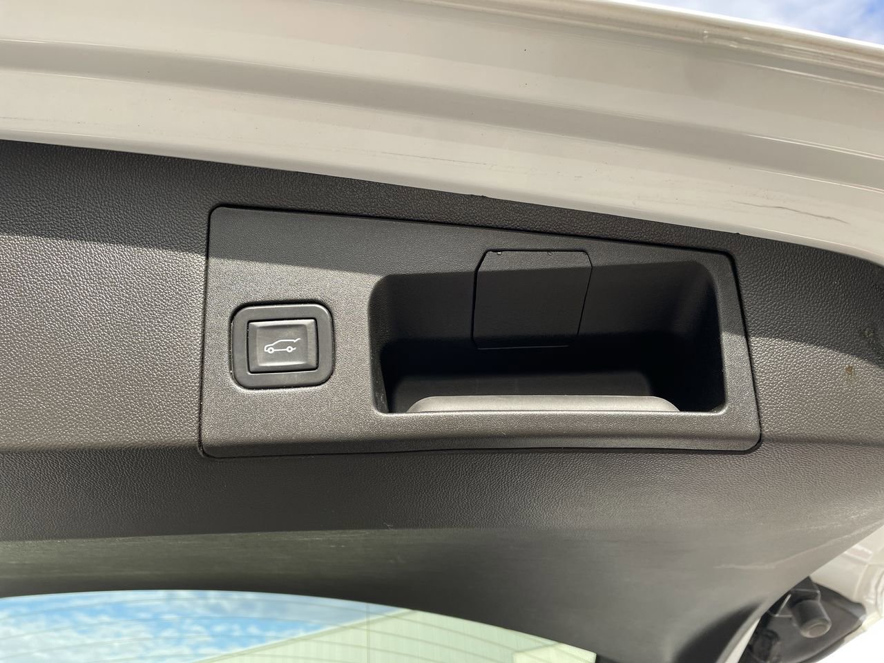 Thumbnail: 2019 Cadillac XT5 - 18