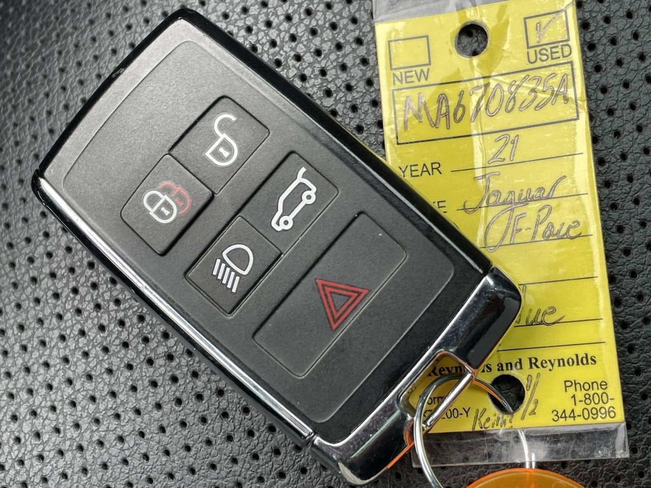 Thumbnail: 2021 Jaguar F-Pace - 32