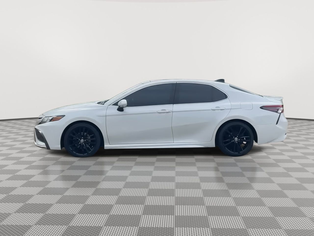 Thumbnail: 2021 Toyota Camry - 5