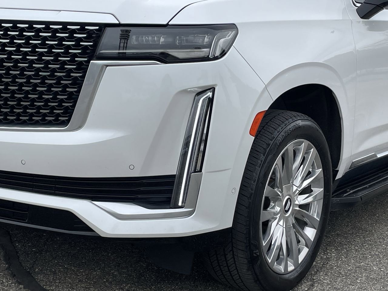 Thumbnail: 2023 Cadillac Escalade - 42