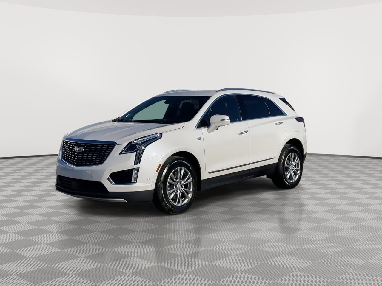 Thumbnail: 2023 Cadillac XT5 - 4