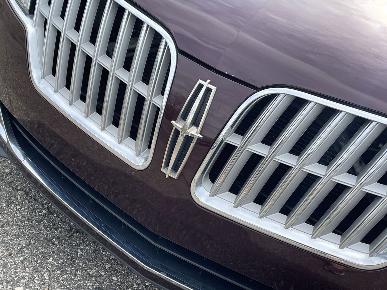 Thumbnail: 2012 Lincoln MKZ - 30