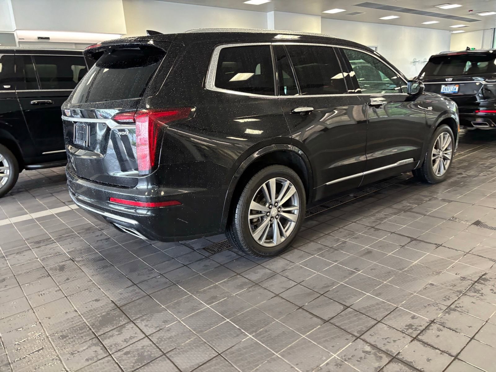 Thumbnail: 2020 Cadillac XT6 - 3