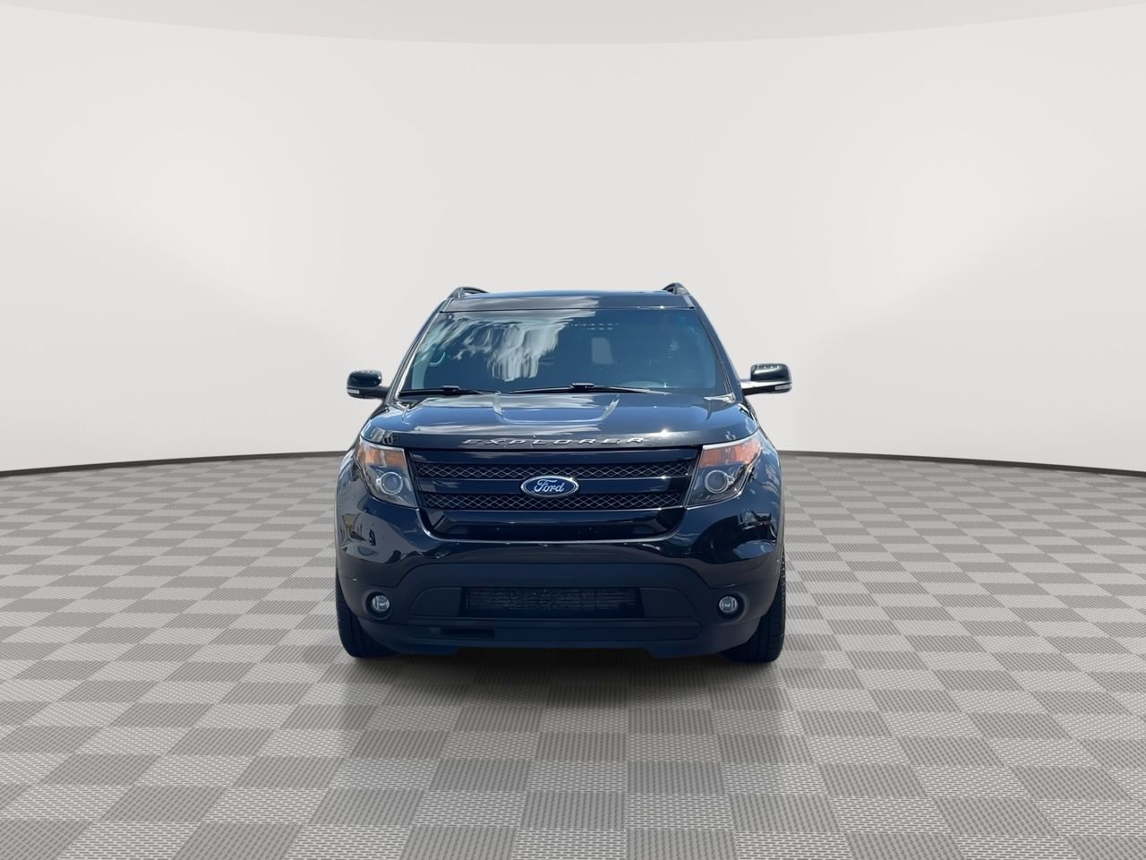 Thumbnail: 2015 Ford Explorer - 3