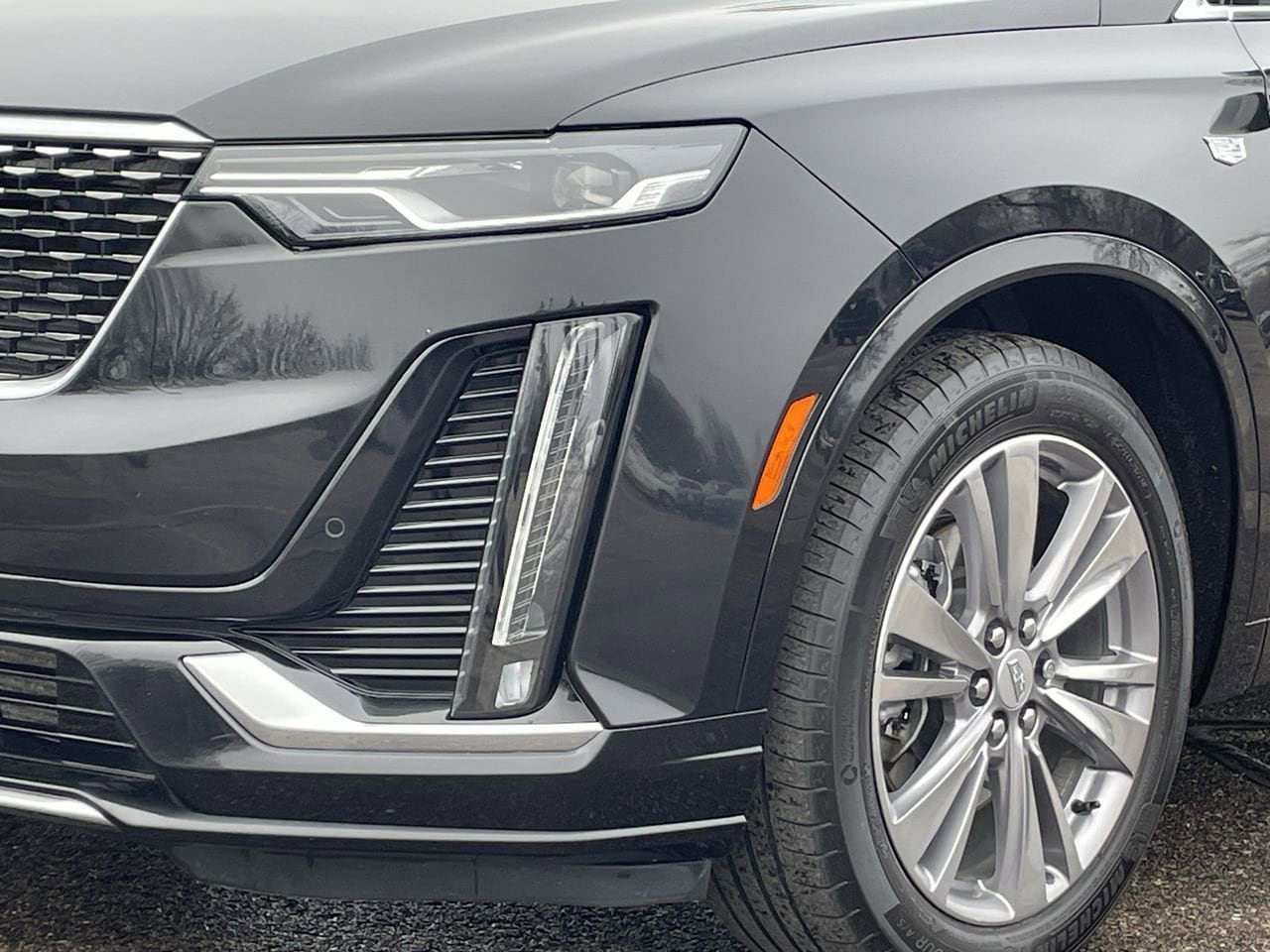 Thumbnail: 2023 Cadillac XT6 - 40