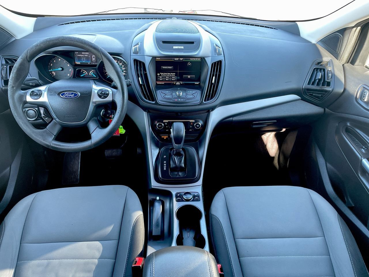 Thumbnail: 2015 Ford Escape - 21