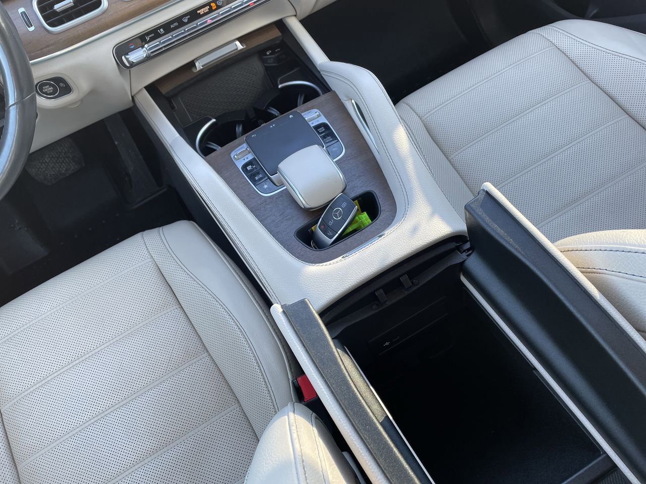 Thumbnail: 2020 Mercedes-Benz GLE - 25