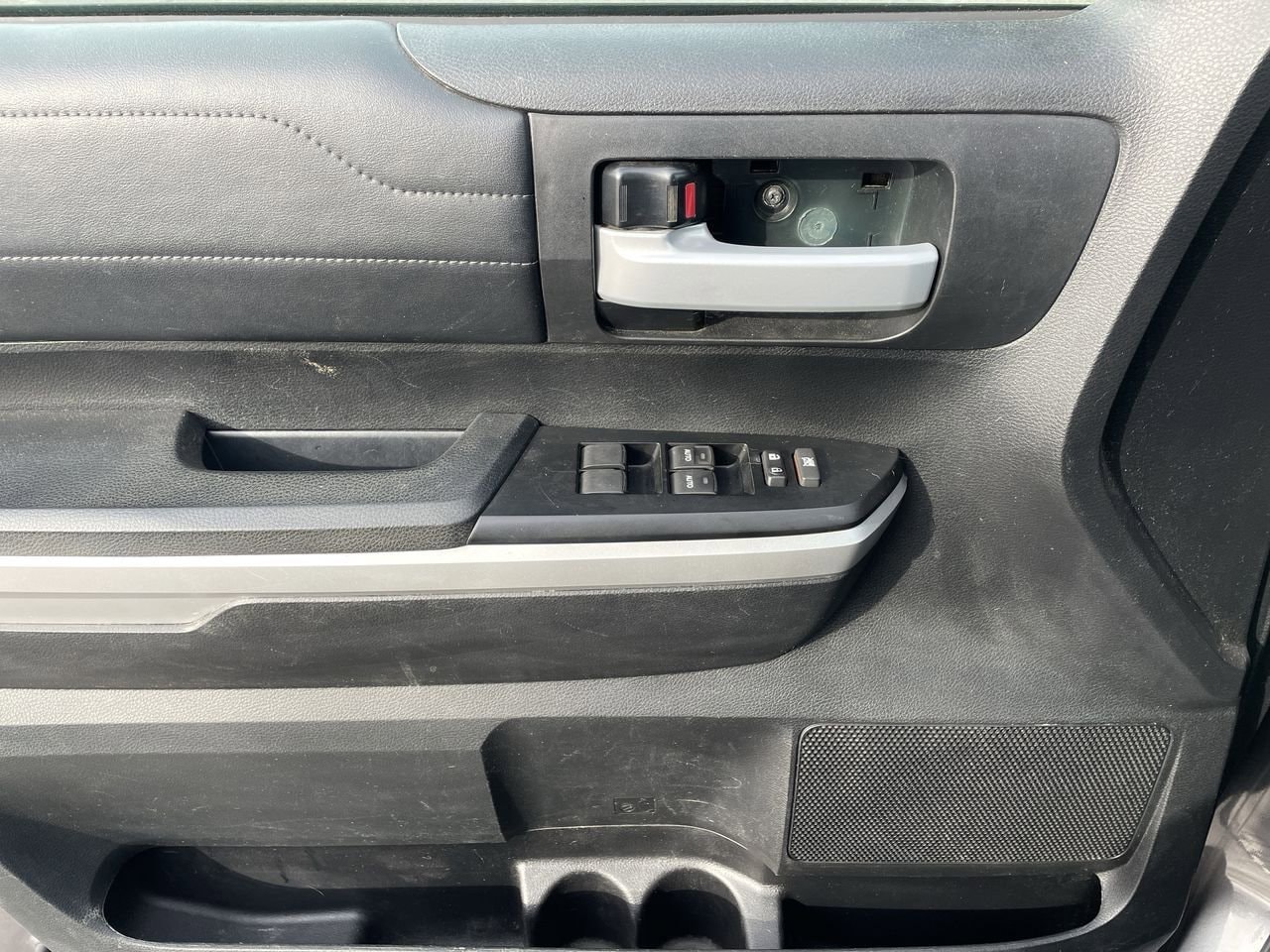 Thumbnail: 2017 Toyota Tundra - 33