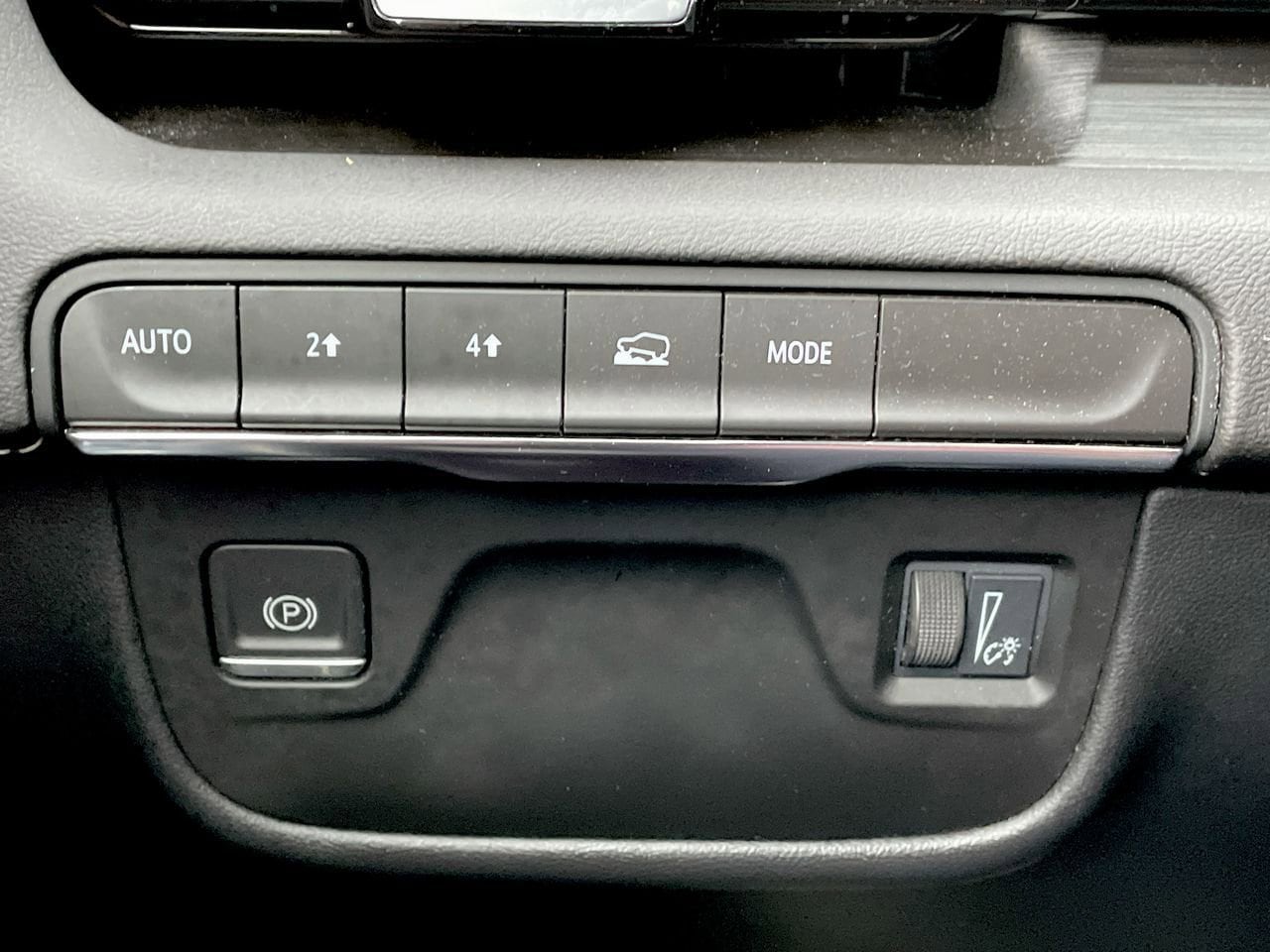 Thumbnail: 2023 Cadillac Escalade - 32