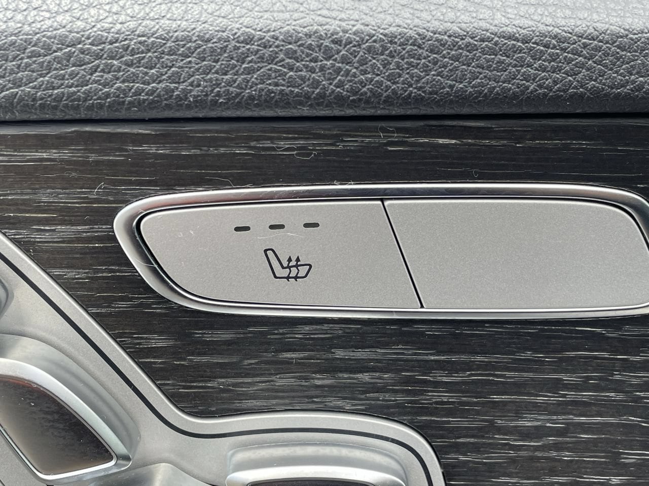Thumbnail: 2021 Mercedes-Benz C-Class - 21