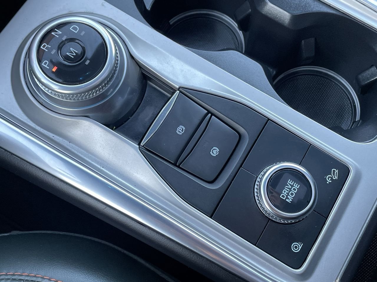 Thumbnail: 2022 Ford Explorer - 33