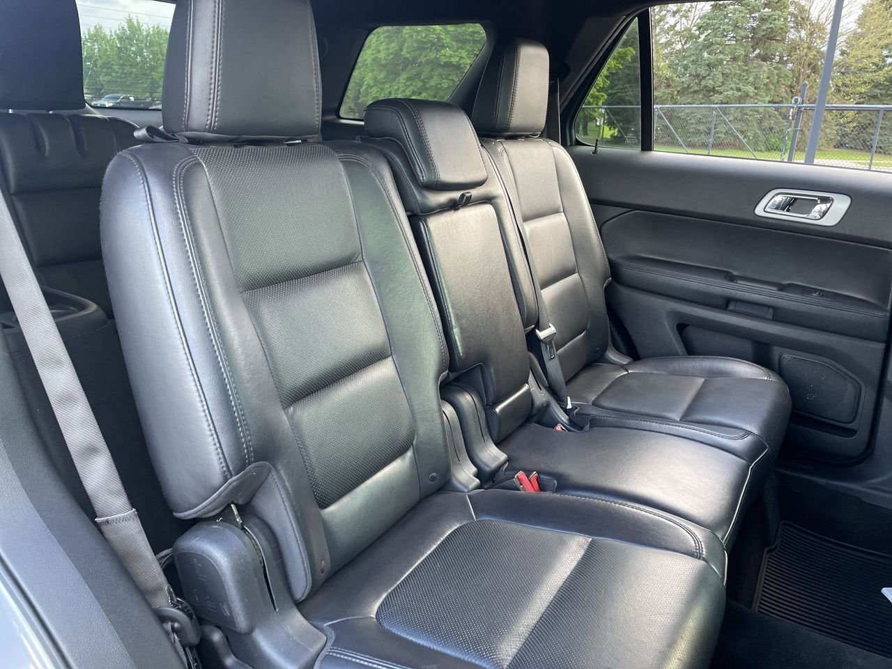 Thumbnail: 2012 Ford Explorer - 15