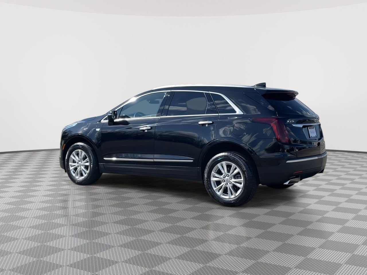 Thumbnail: 2024 Cadillac XT5 - 6