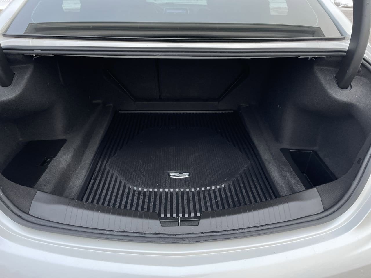 Thumbnail: 2023 Cadillac CT5 - 17