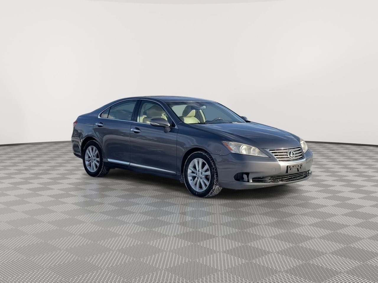 Thumbnail: 2012 Lexus ES - 2