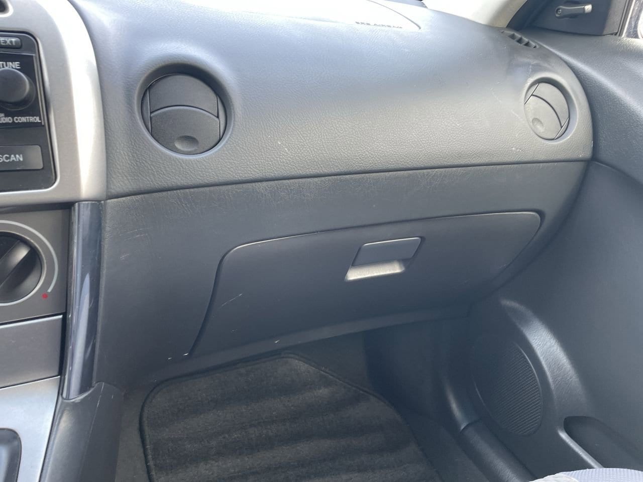 Thumbnail: 2006 Toyota Matrix - 16