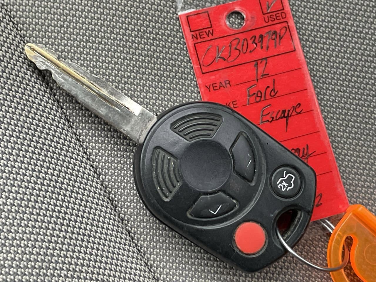 Thumbnail: 2012 Ford Escape - 26