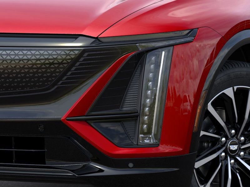 Thumbnail: 2026 Cadillac Lyriq - 10