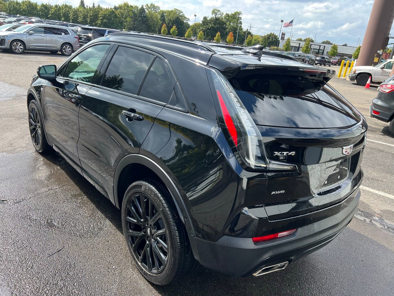 Thumbnail: 2022 Cadillac XT4 - 2