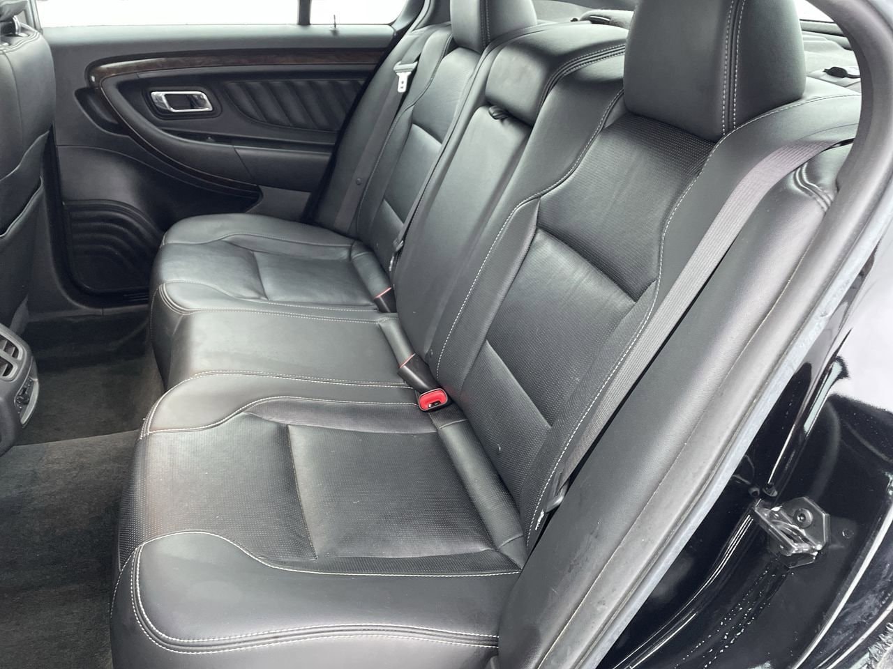 Thumbnail: 2017 Ford Taurus - 18