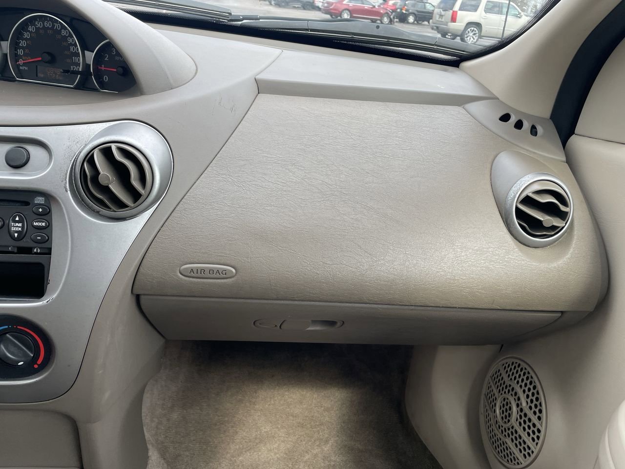 Thumbnail: 2005 Saturn Ion - 16