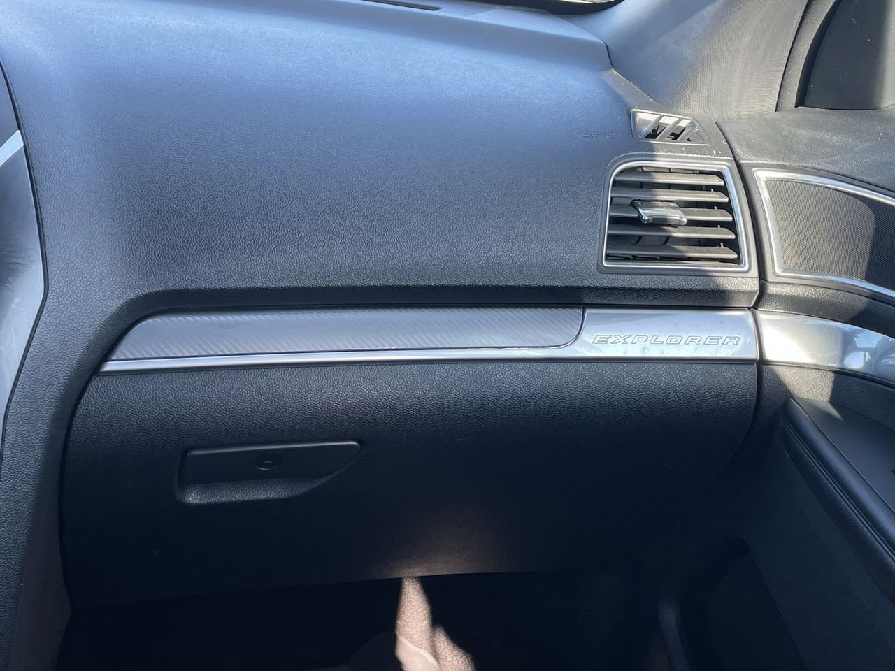 Thumbnail: 2019 Ford Explorer - 16