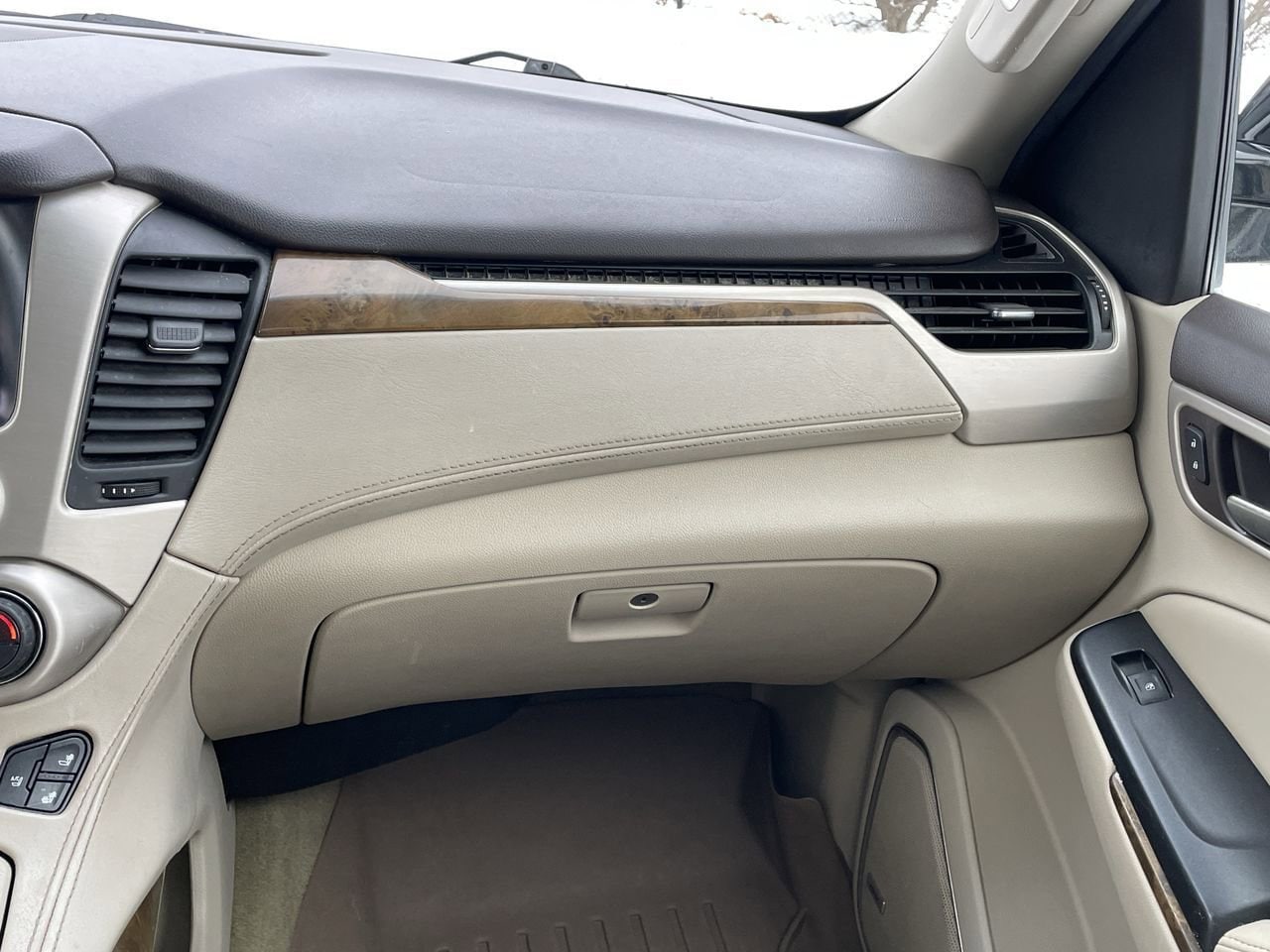 Thumbnail: 2016 GMC Yukon - 16