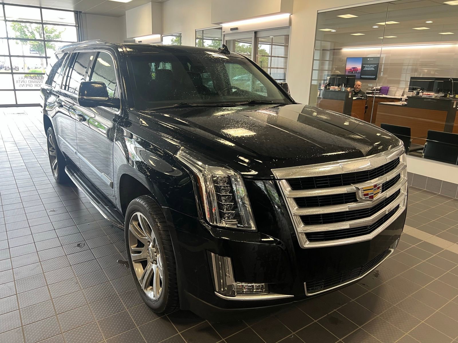 Thumbnail: 2018 Cadillac Escalade - 4