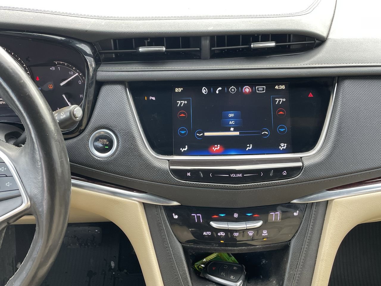 Thumbnail: 2017 Cadillac XT5 - 13