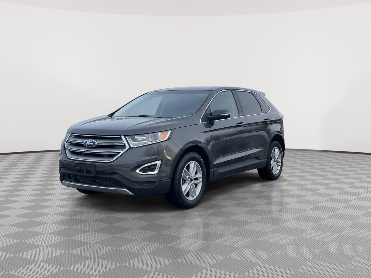 Thumbnail: 2018 Ford Edge - 4