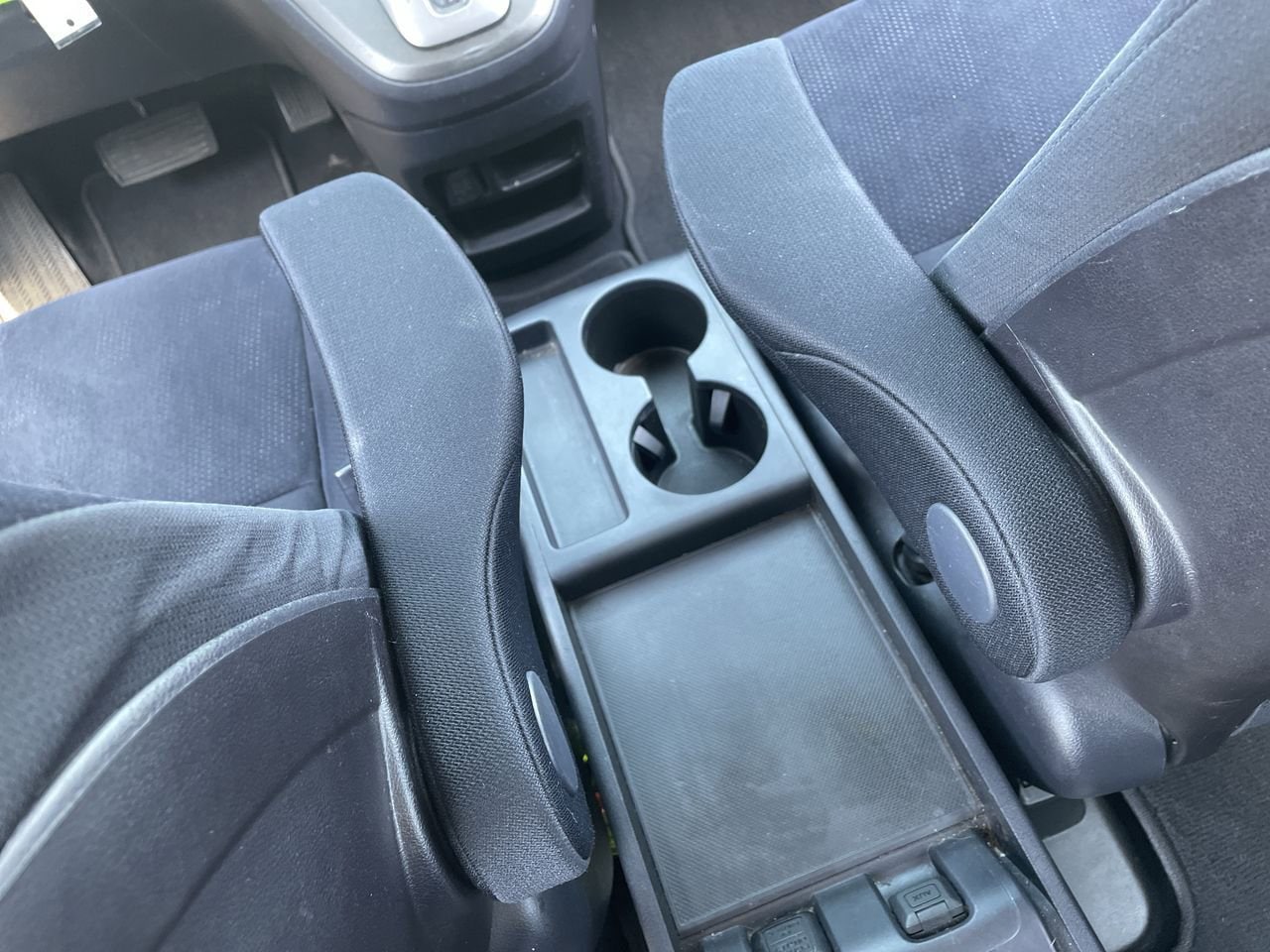 Thumbnail: 2010 Honda CR-V - 22