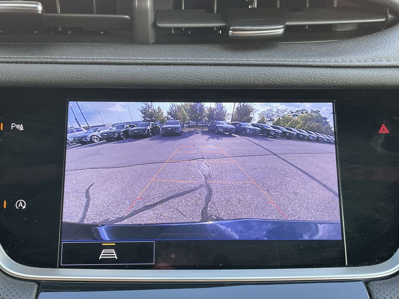 Thumbnail: 2023 Cadillac XT5 - 28