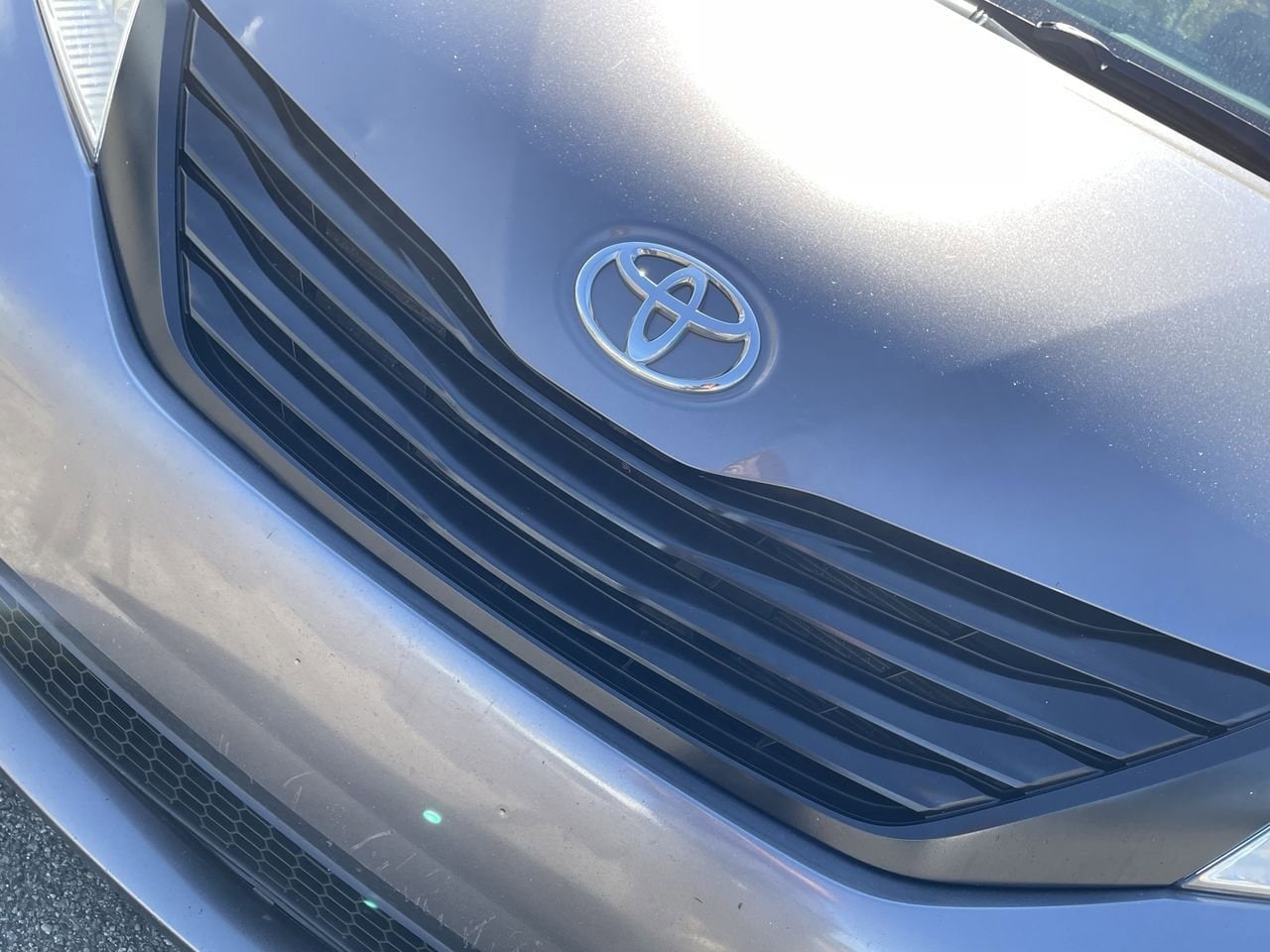 Thumbnail: 2017 Toyota Sienna - 32