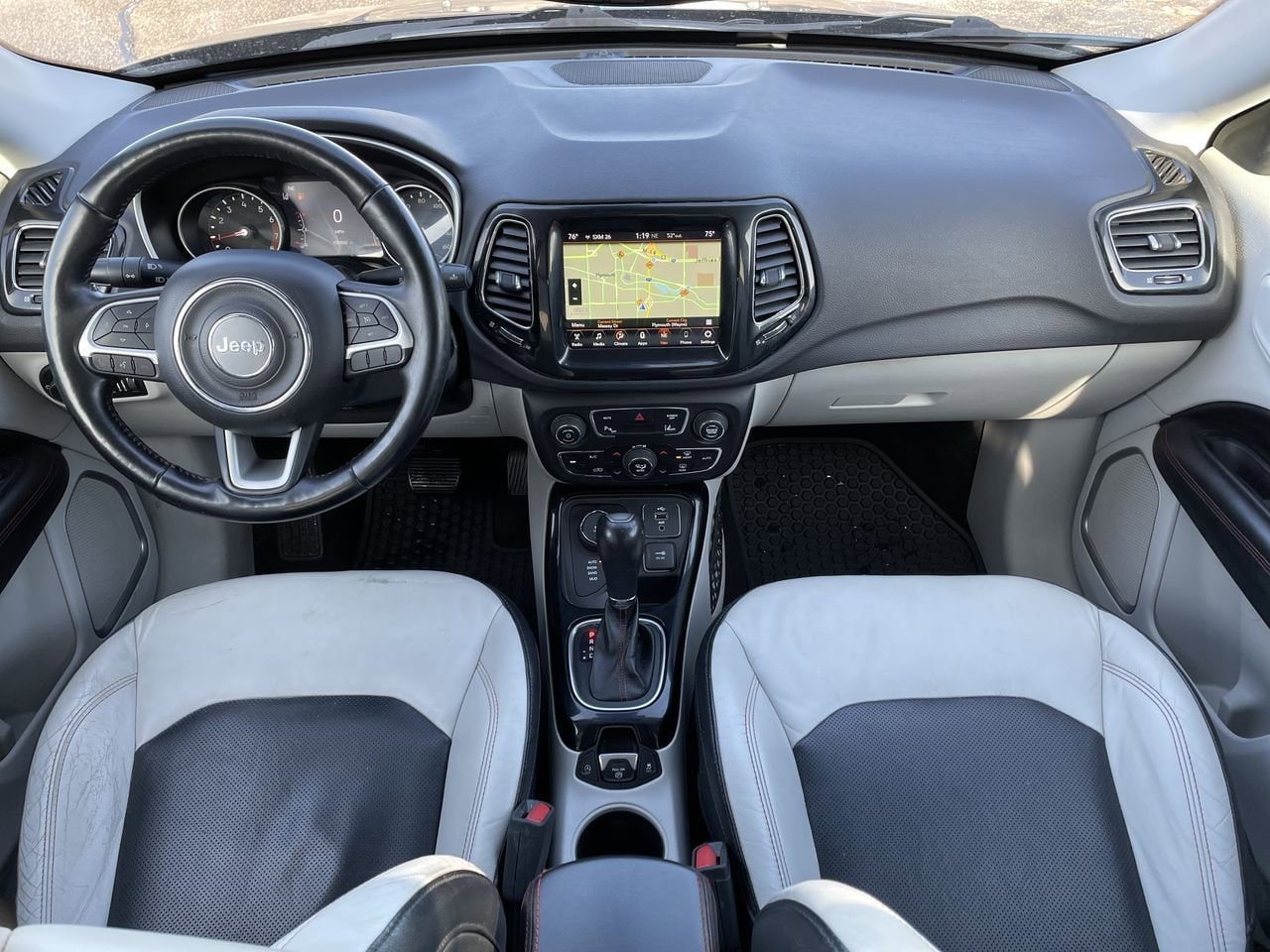 Thumbnail: 2018 Jeep Compass - 24