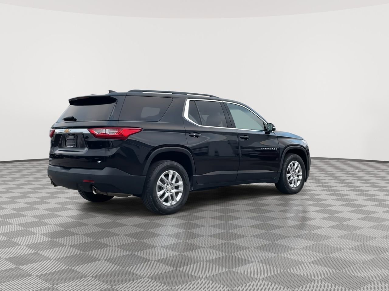 Thumbnail: 2021 Chevrolet Traverse - 8
