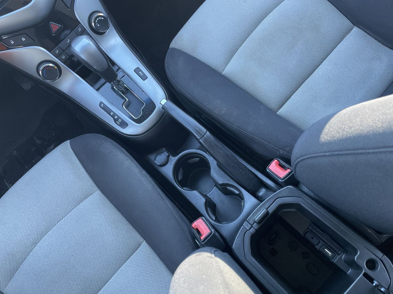 Thumbnail: 2012 Chevrolet Cruze - 21