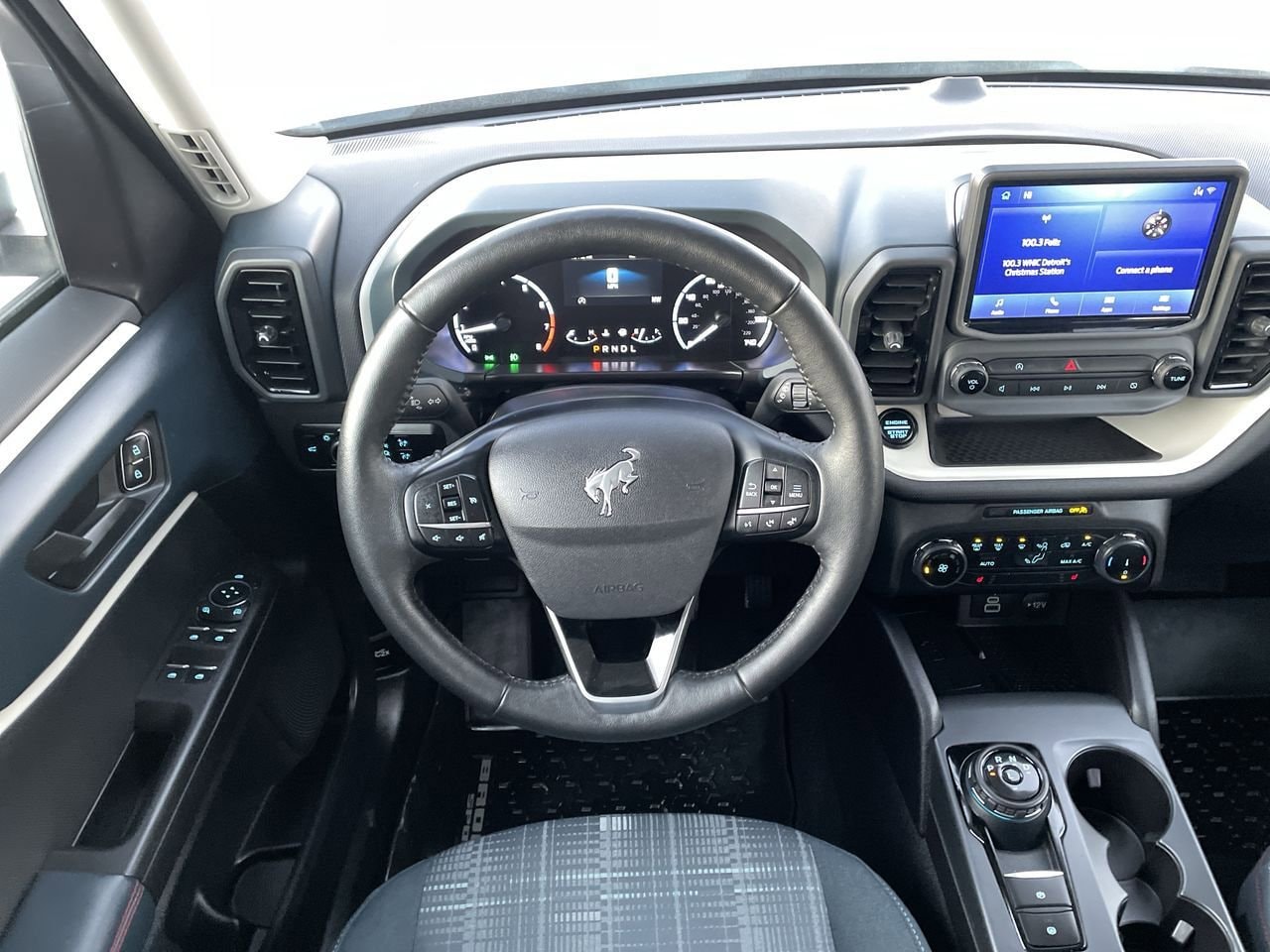 Thumbnail: 2023 Ford Bronco Sport - 11