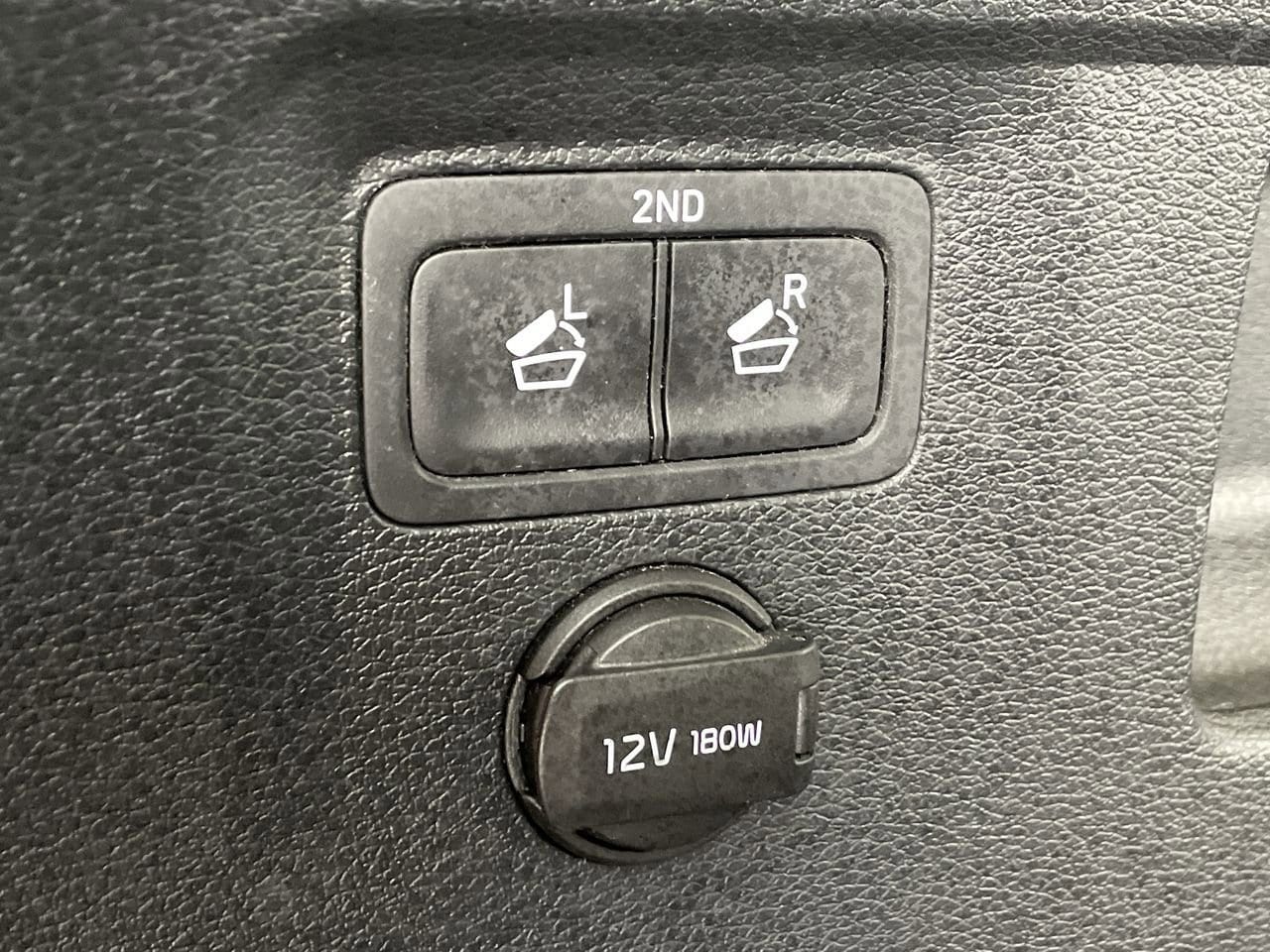 Thumbnail: 2021 Kia Telluride - 18