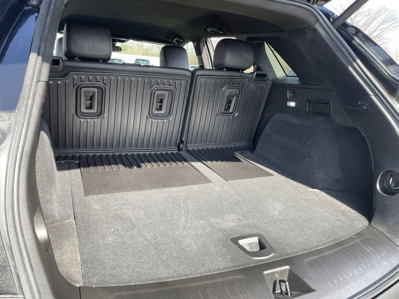 Thumbnail: 2024 Cadillac XT5 - 17