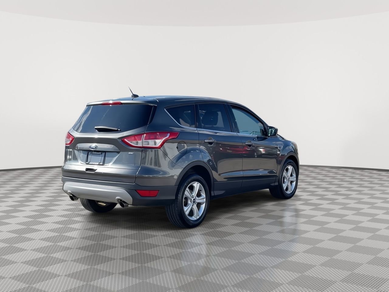 Thumbnail: 2016 Ford Escape - 8