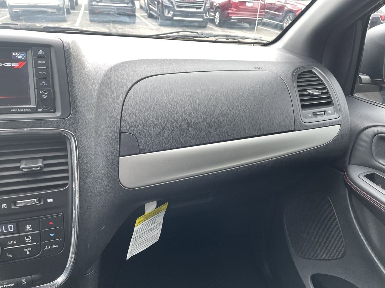 Thumbnail: 2014 Dodge Grand Caravan - 16