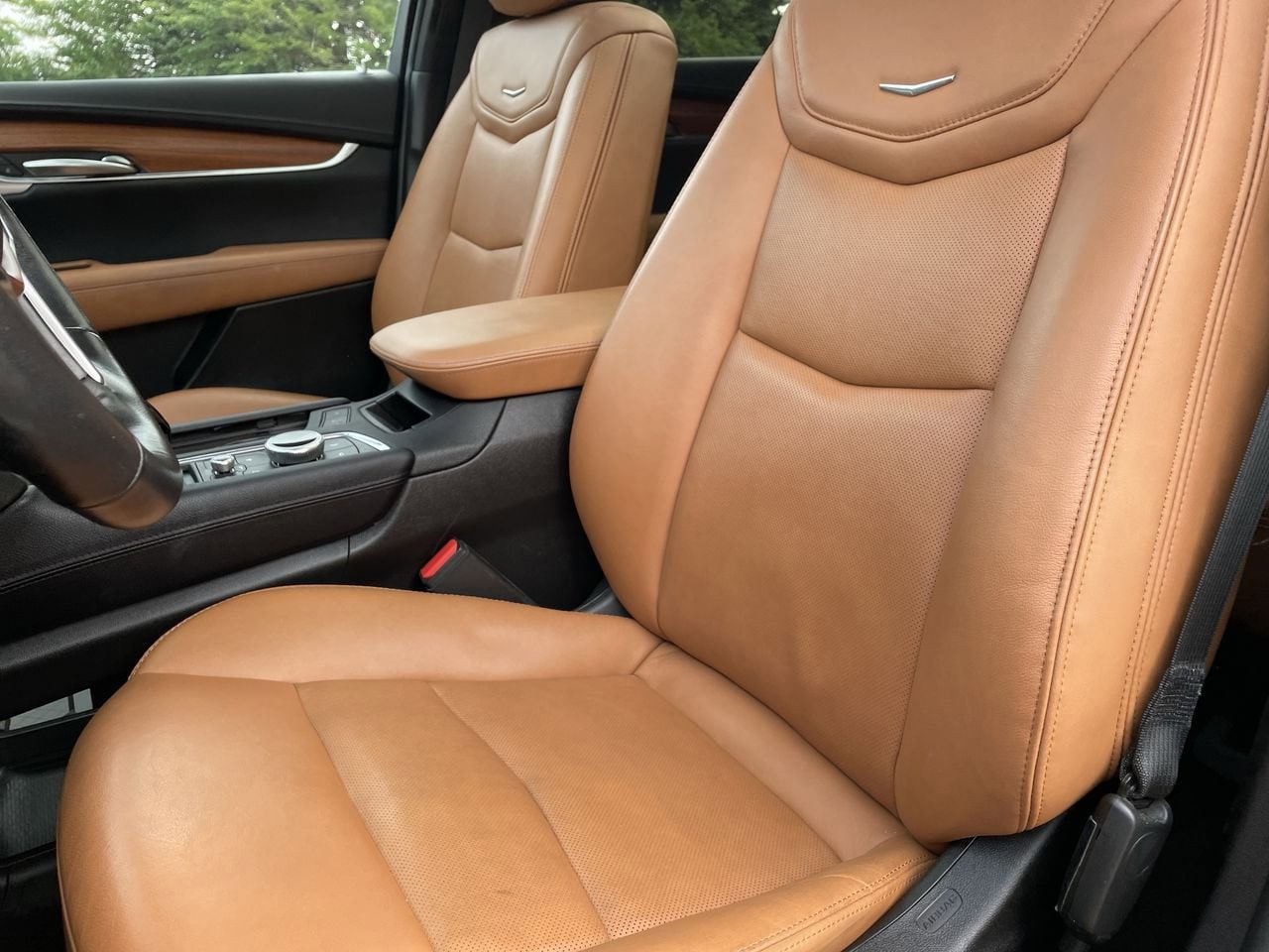 Thumbnail: 2023 Cadillac XT5 - 12
