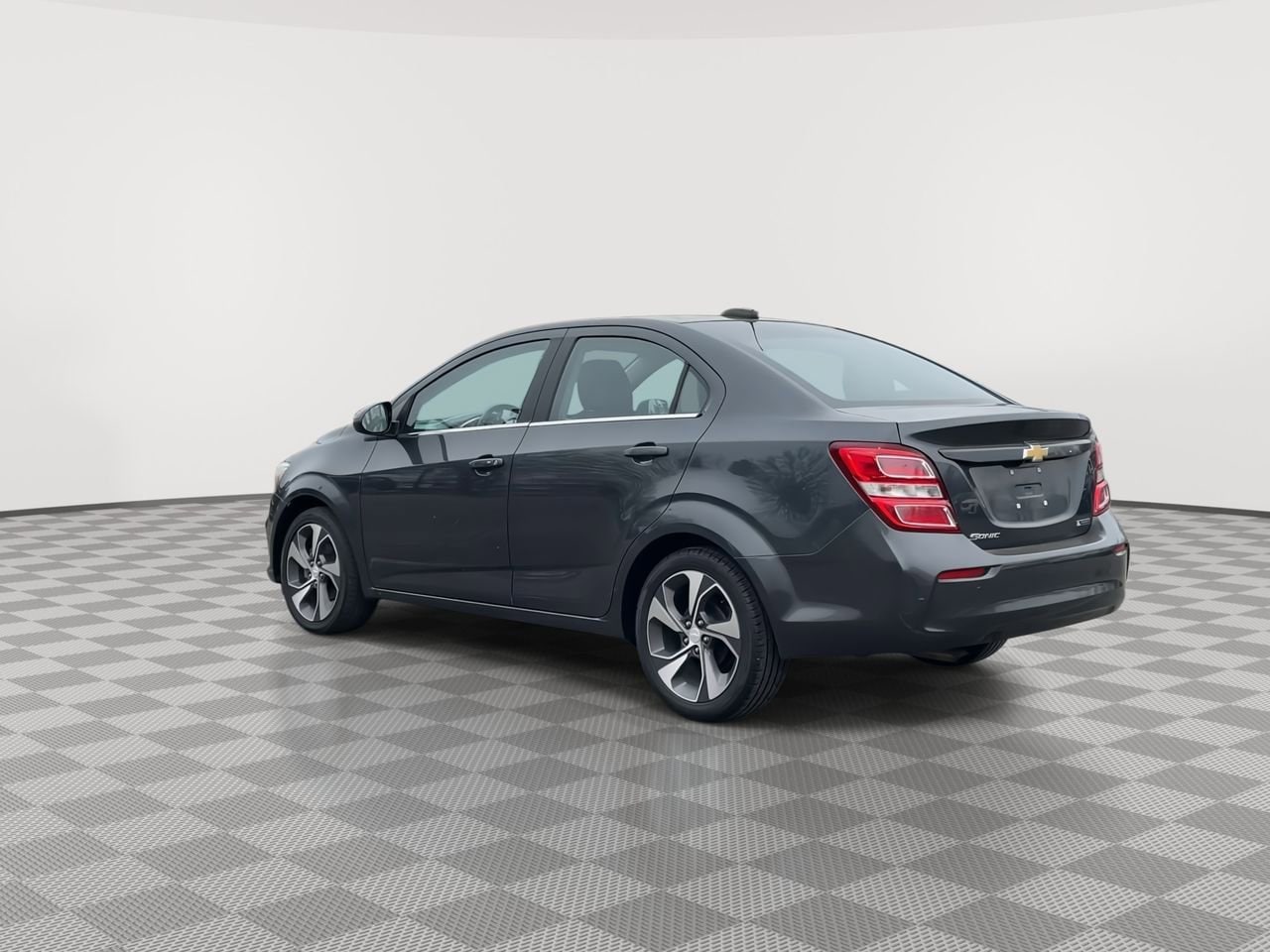 Thumbnail: 2020 Chevrolet Sonic - 6