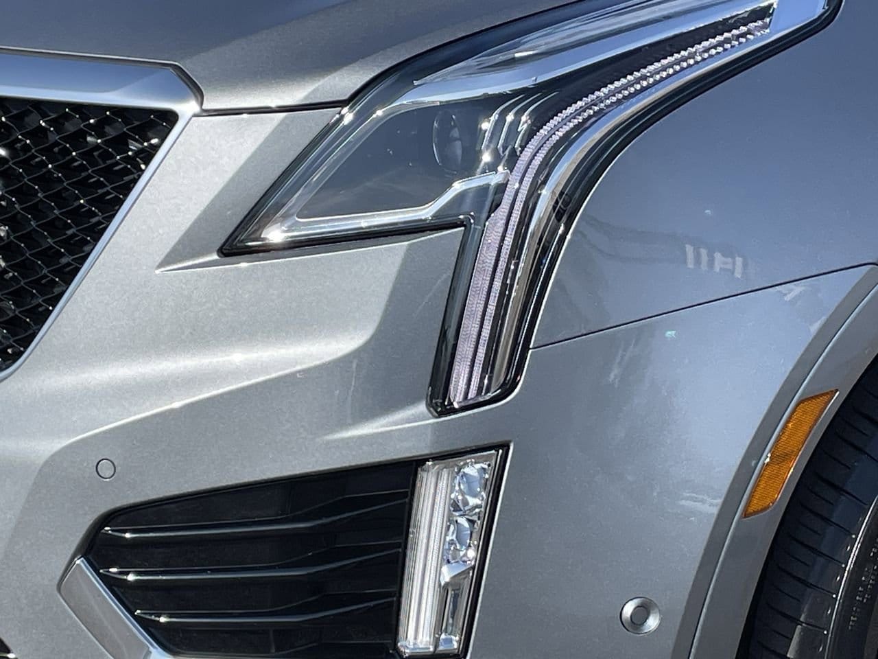 Thumbnail: 2024 Cadillac XT5 - 40