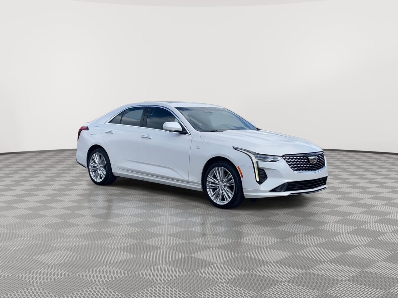 Thumbnail: 2023 Cadillac CT4 - 2